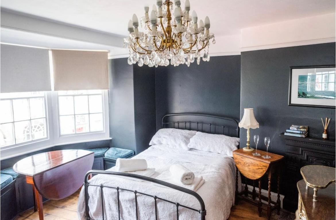 Room At The Inn Lyme Regis Buitenkant foto