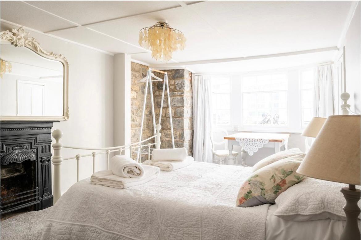 Room At The Inn Lyme Regis Buitenkant foto